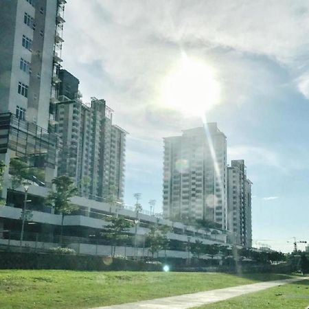 Putrajaya Dwiputra 6 Plus 1 Pax Blissful Fully Air-Con Suite ภายนอก รูปภาพ