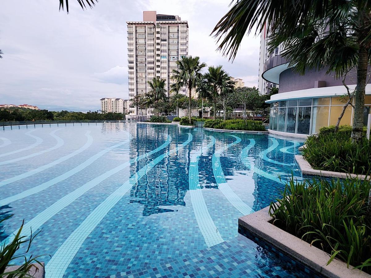 Putrajaya Dwiputra 6 Plus 1 Pax Blissful Fully Air-Con Suite ภายนอก รูปภาพ